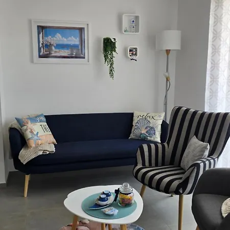 Blue One Apartment *