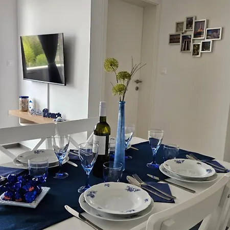 Apartment Blue One *
