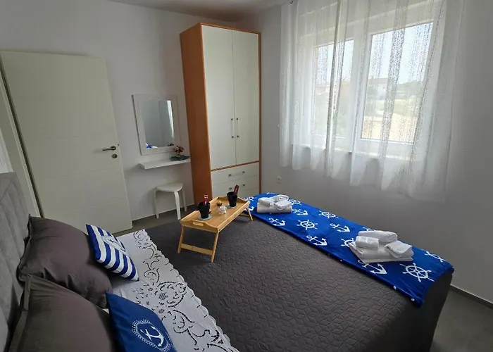 Blue One * Πούλα